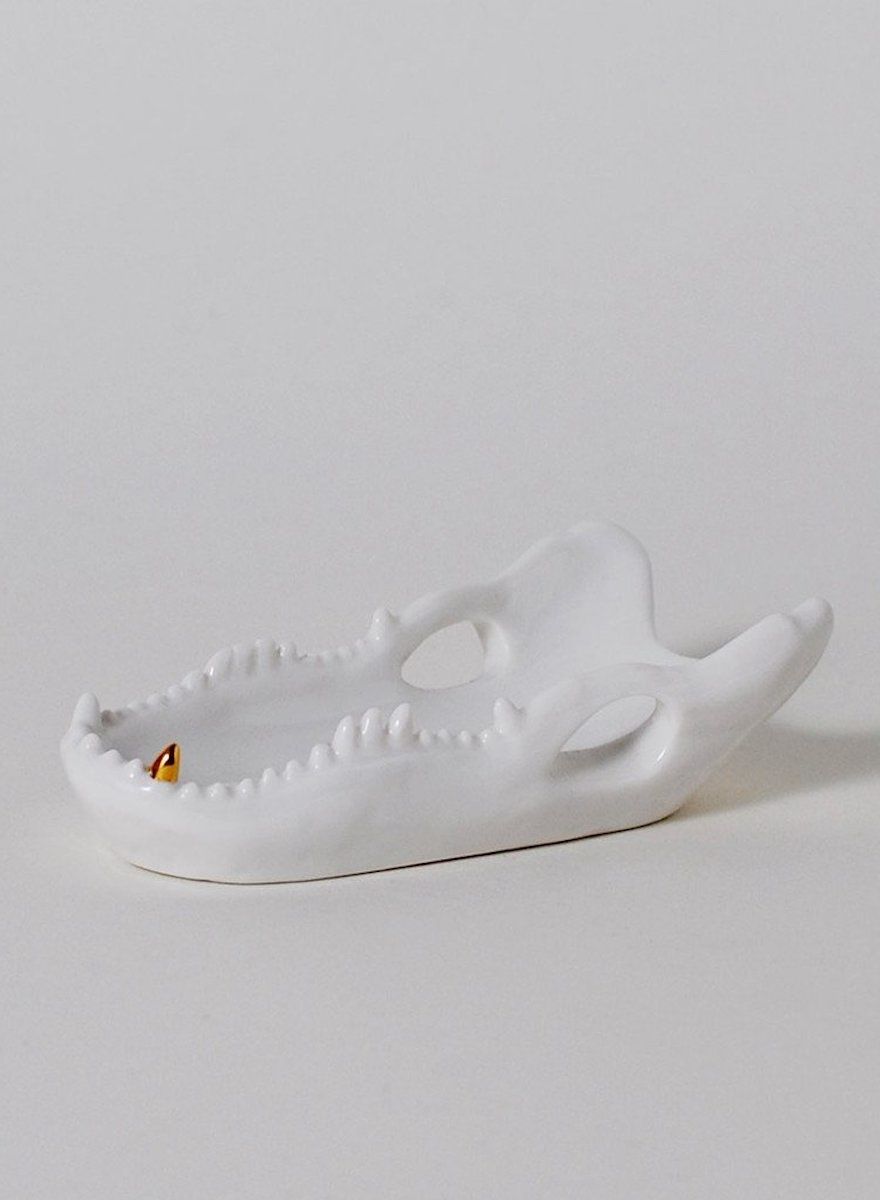Imm Alligator Jaw Ring Holder