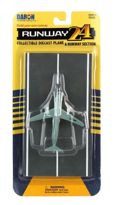 C-5 GALAXY CARGO PLANE, RUNWAY 24