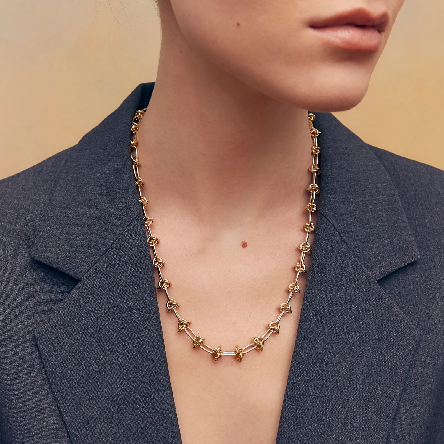 Biko Echo Lariat