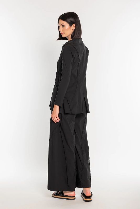 Manesera Seamed Blazer Black