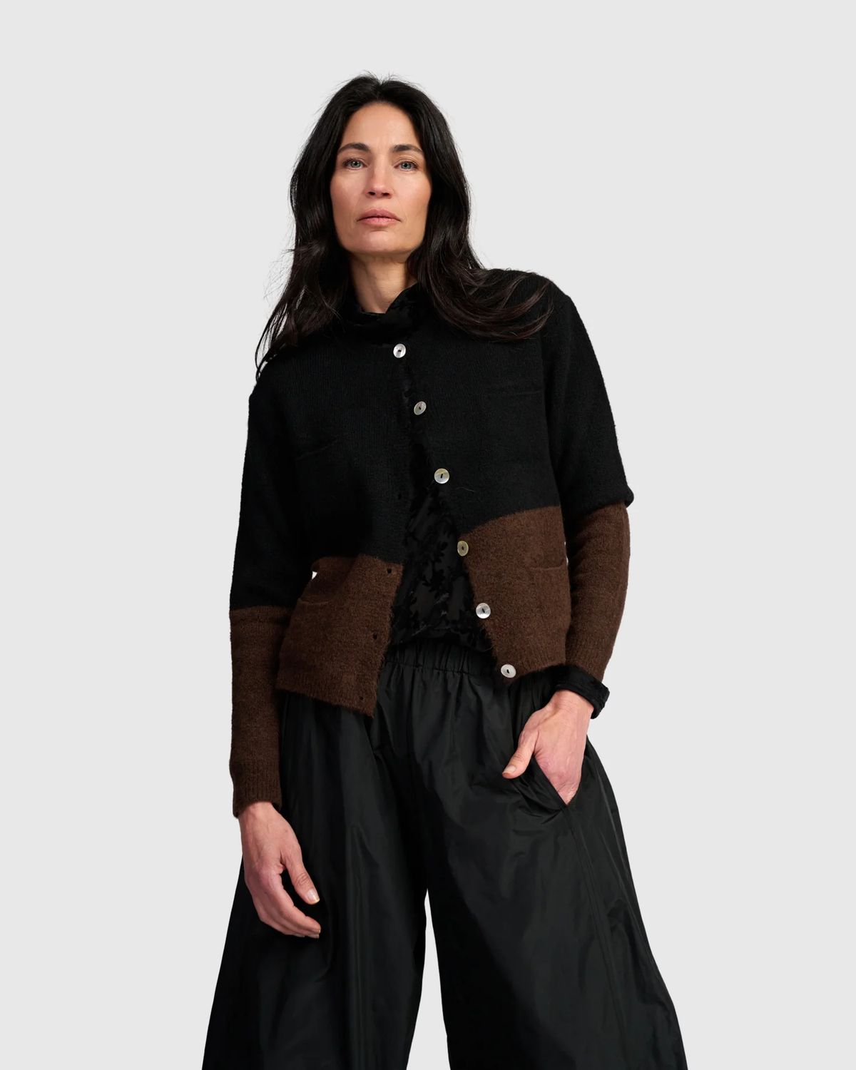 Alembika Button Cardigan AS947