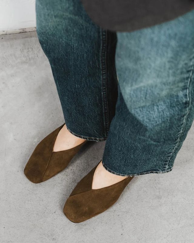 Poppy Barley Marche Flat - Khaki Suede