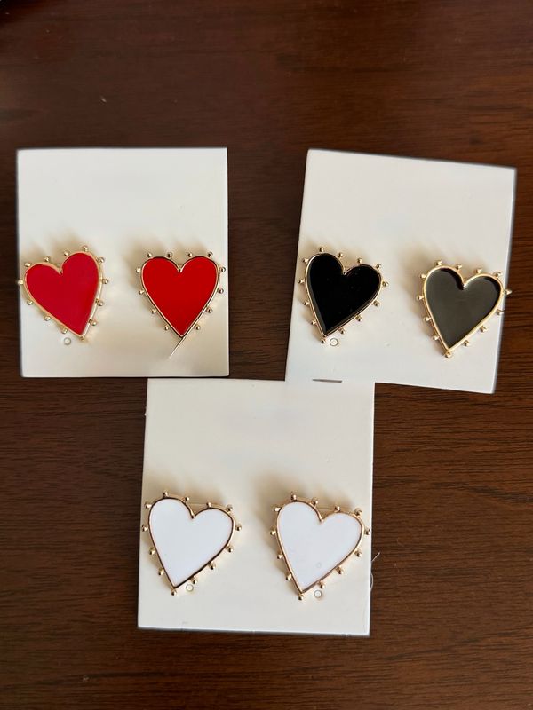 COLOR HEART EARRINGS