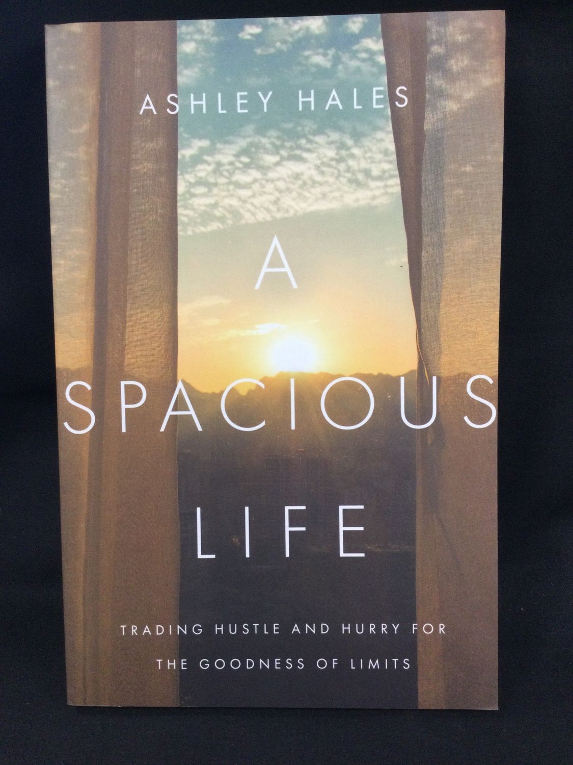 SPACIOUS LIFE : TRADING HUSTLE AND