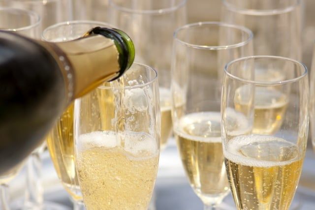 HOLIDAY CHAMPAGNE TASTING