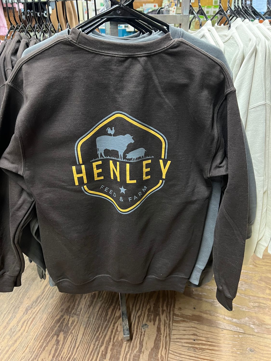 HENLEY SWEATSHIRT DARK BROWN