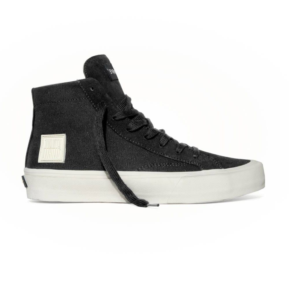Straye Hiland Black