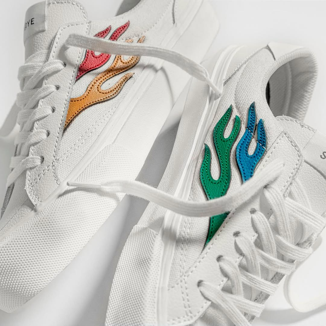 Straye Logan Rainbow