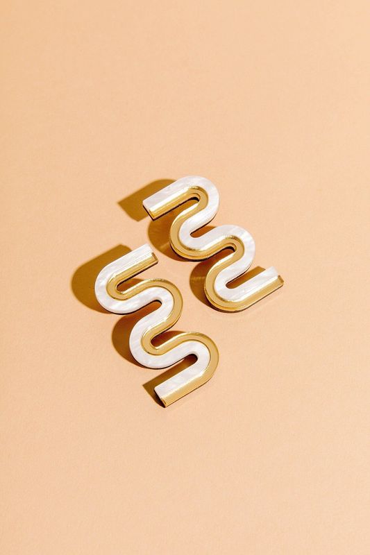 Squiggle Vea Mini Earrings w/ gold