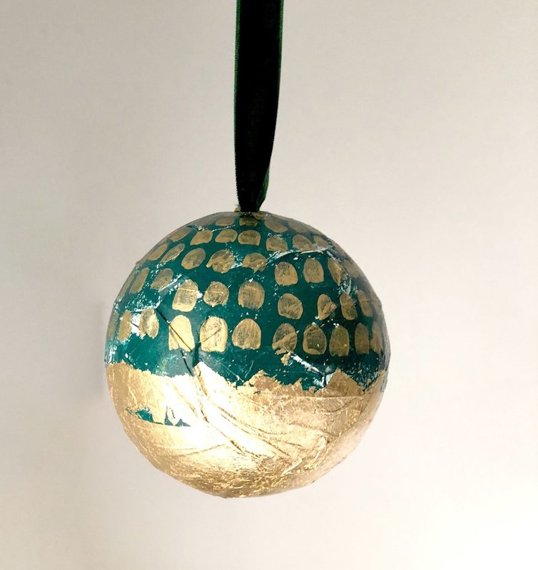 Forest Green Gold Ornament (100mm)