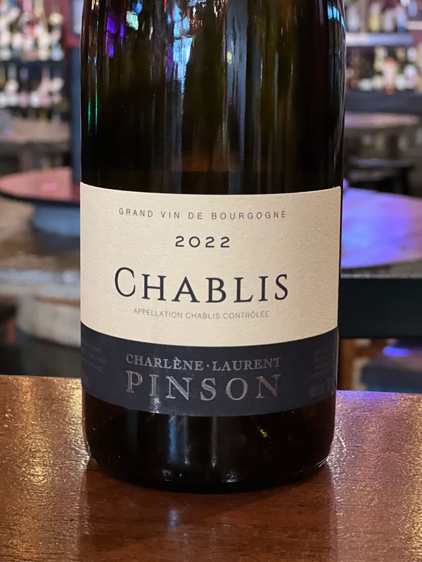Charlene et Laurent Pinson Chablis - Chablis, France