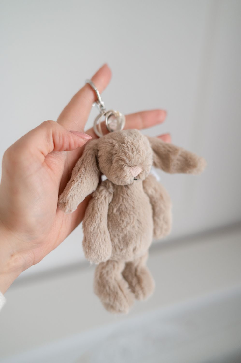 Jellycat Breloczek Króliczek Beżowy 18 cm