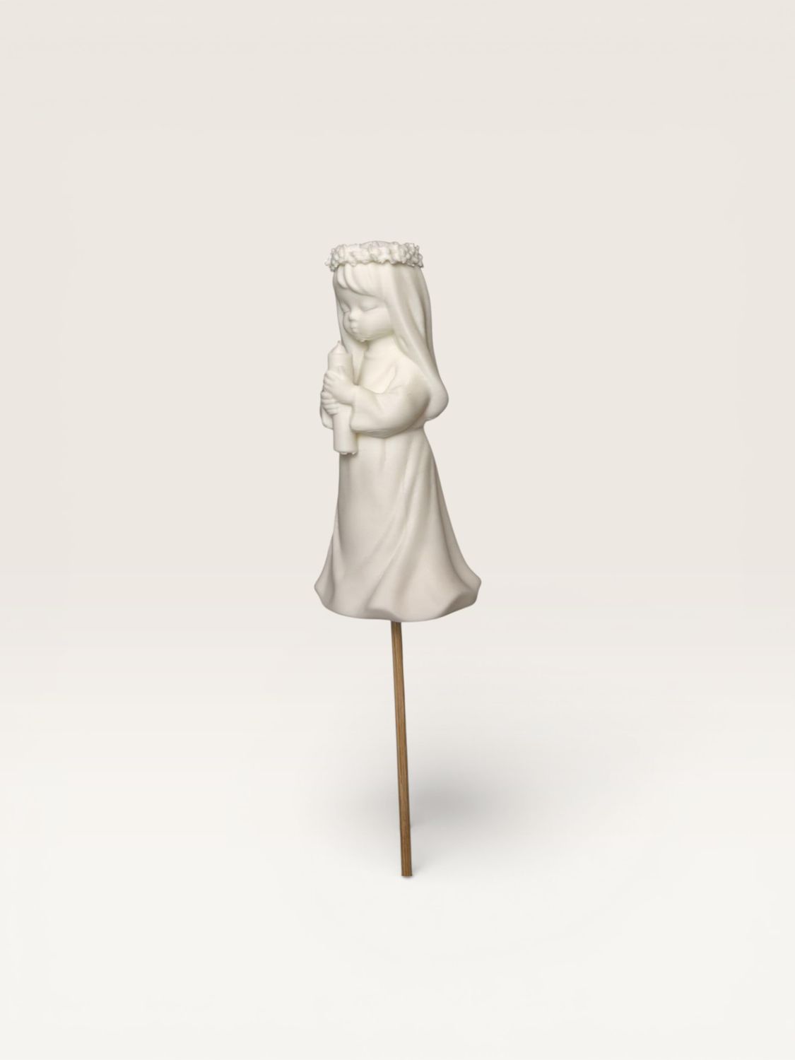 Topper komunijny – dziewczynka z świecą