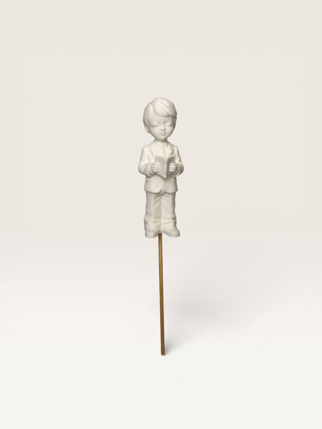 Topper komunijny – chłopiec z Biblią