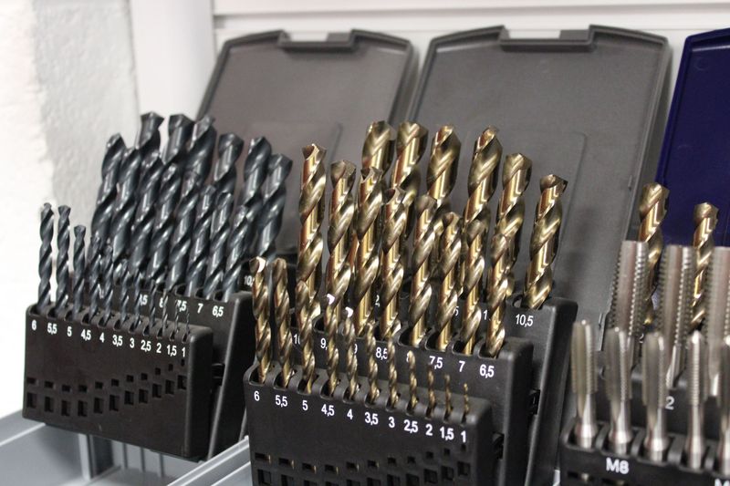 Drilling &amp; Cutting Sets