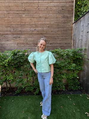 BLOES MINT MET BALLONMOUWTJE EN KNOOPJES ONE SIZE