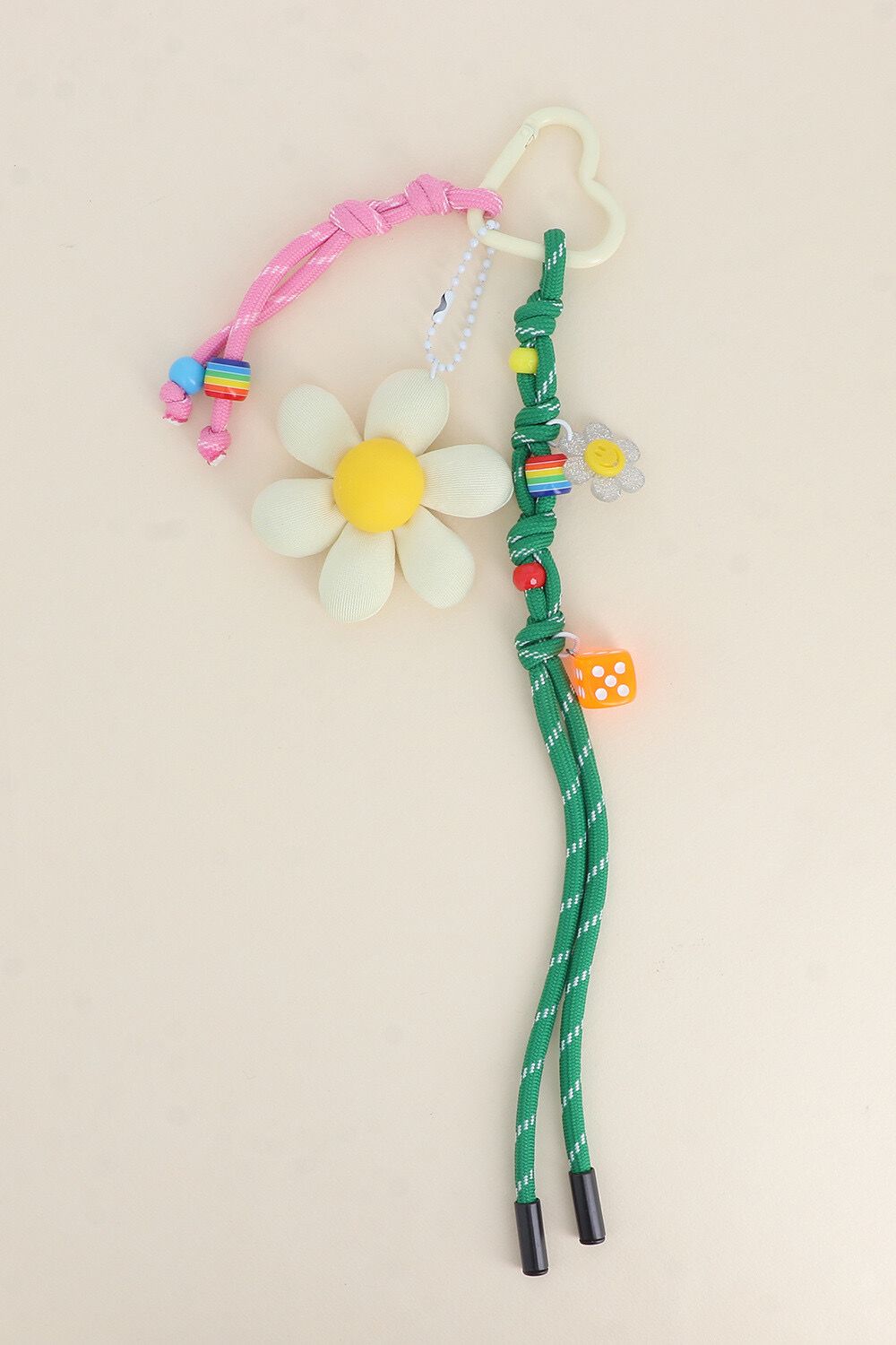 SLEUTELHANGER-BAG CHARMS BLOEM WIT