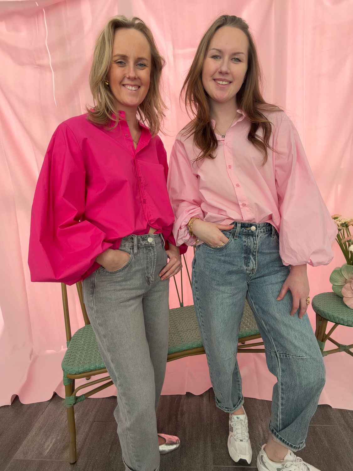 BLOES MET WIJDE POF MOUW DONKER ROZE ONE SIZE