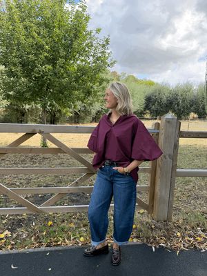 BLOES MET WIJDE POFMOUW BURGUNDY ONE SIZE