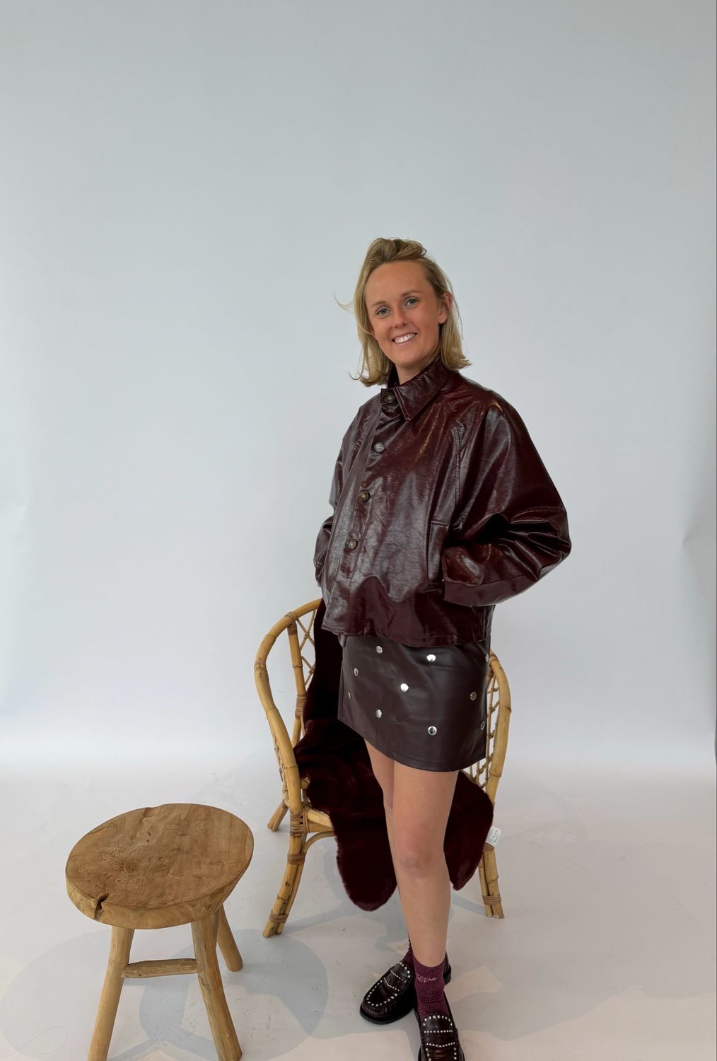 REGENJAS BURGUNDY