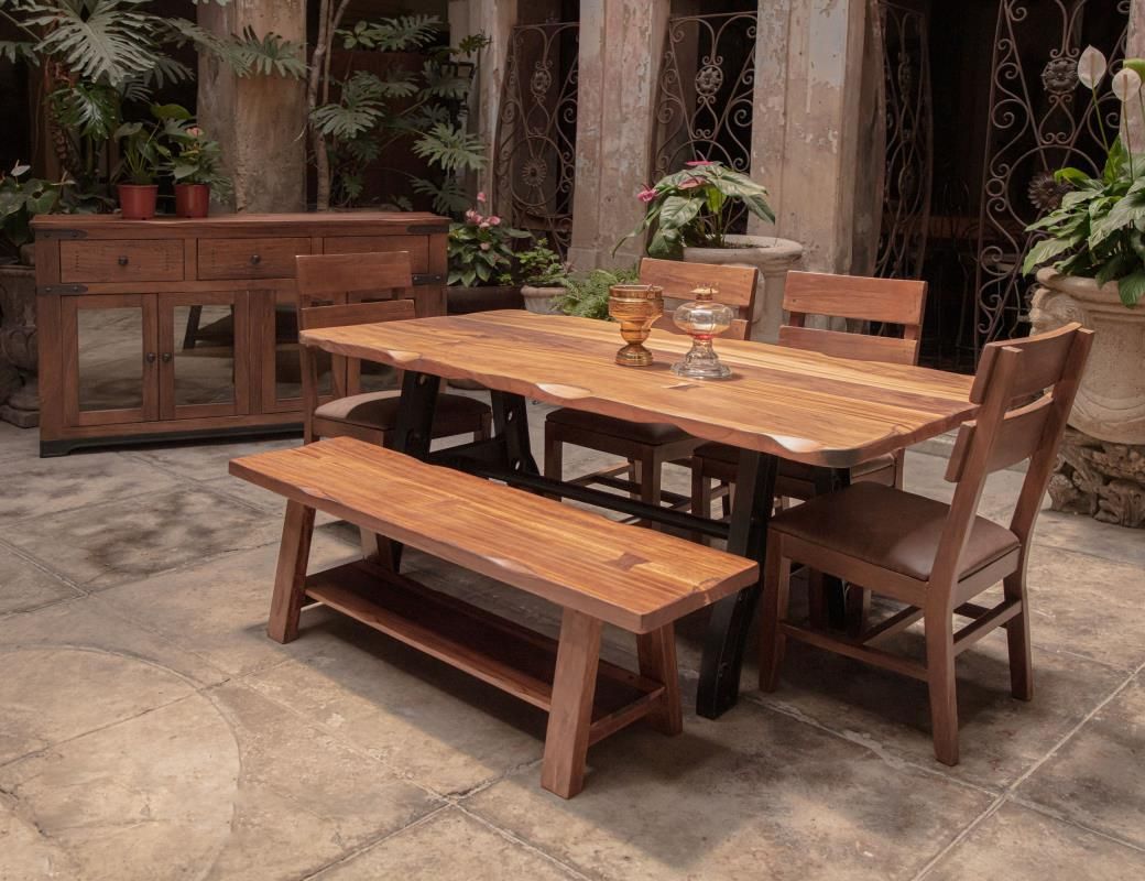 PAROTA RECTANGULAR DINING TABLE
