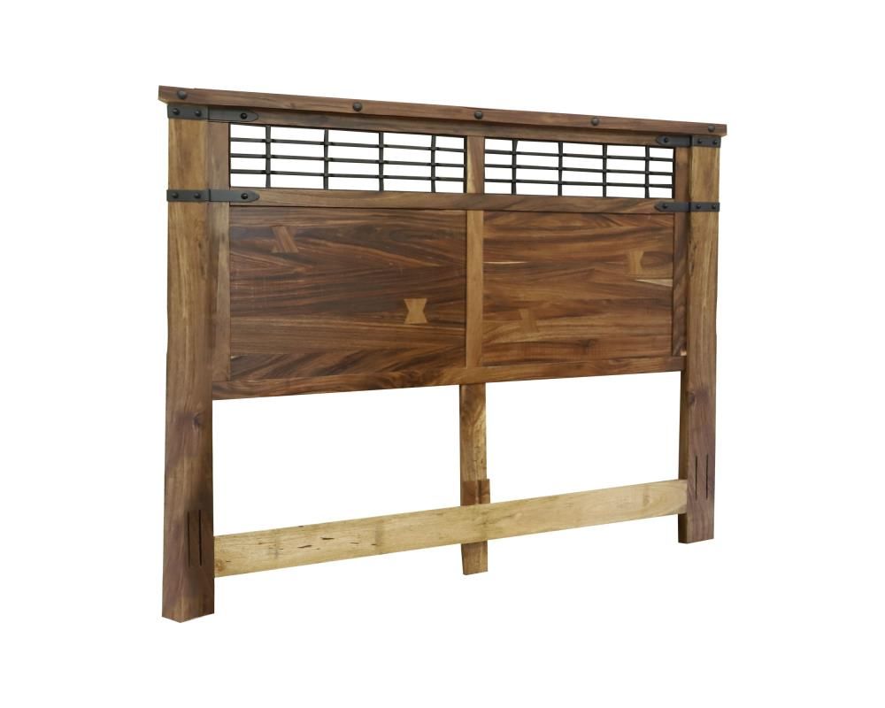 PAROTA KING BEDROOM SET WITH 2 NIGHTSTANDS AND 7 DRAWER DRESSER