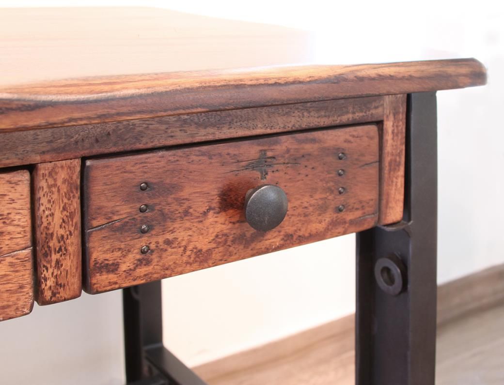 PAROTA 3 DRAWER DESK
