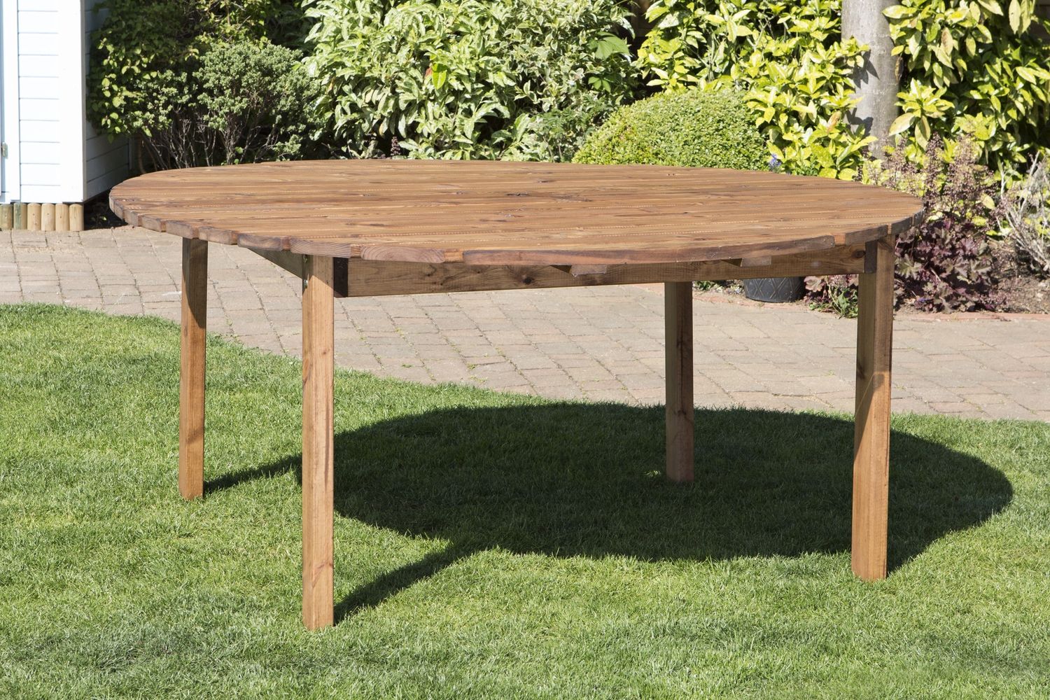 LARGE CIRCULAR TABLE