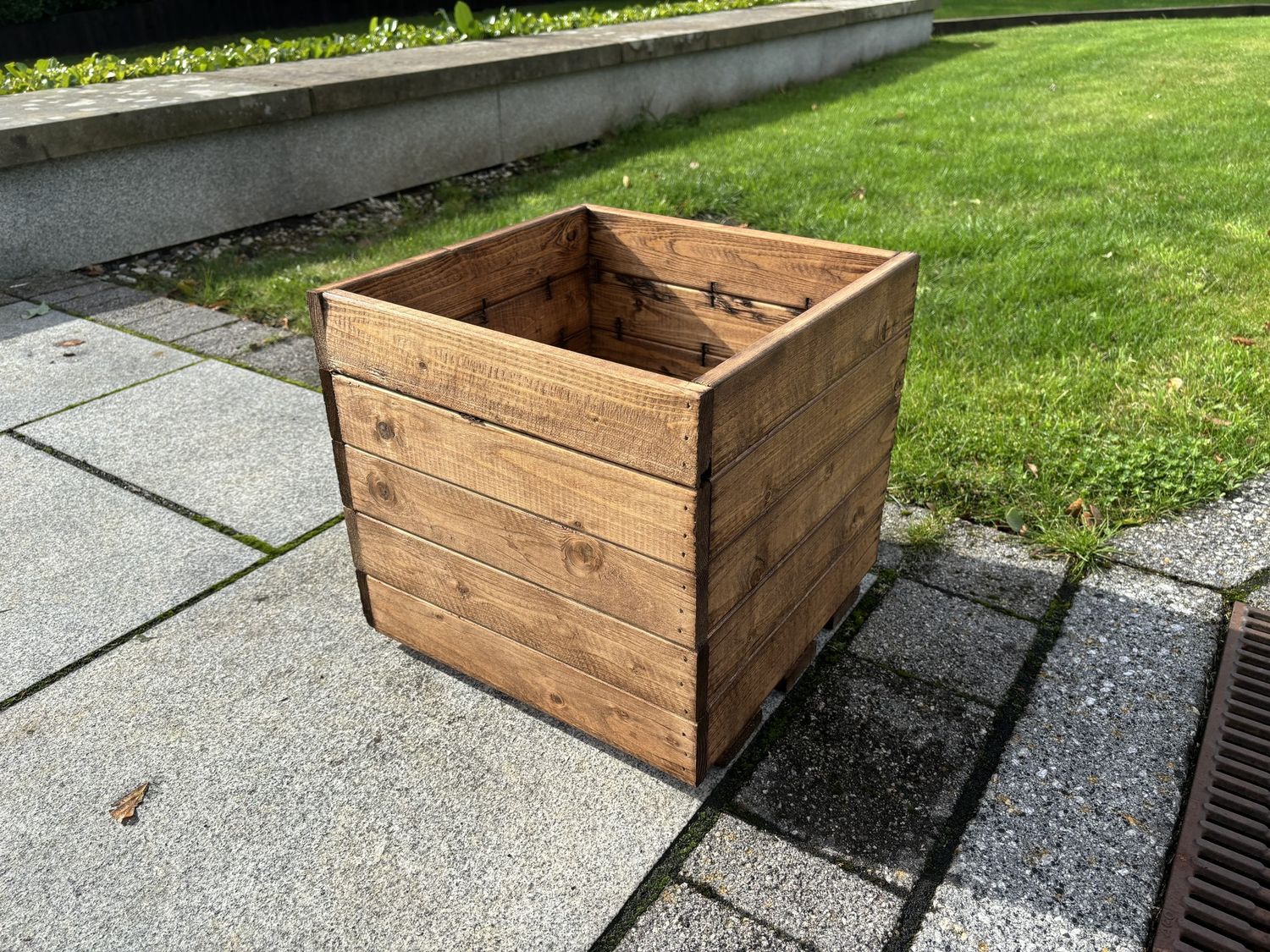 OPEN PLANTER LARGE HB108