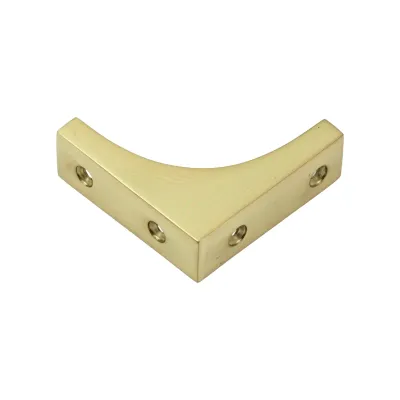 (x1)BRASS CHEST CORNER