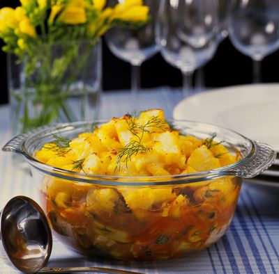 PYREX 4.9LT ROUND CASSEROLE BOWL