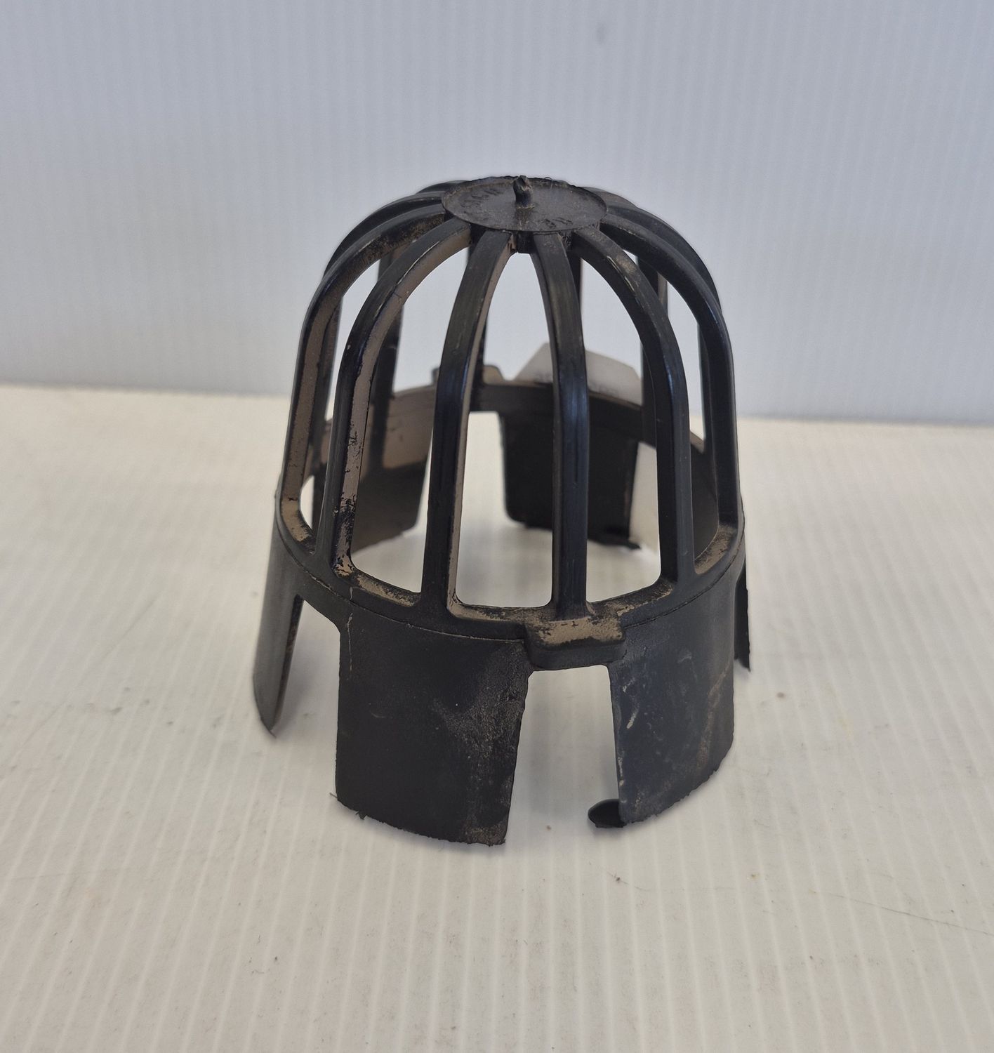 PLASTIC GUTTER GUARDS 2.5"