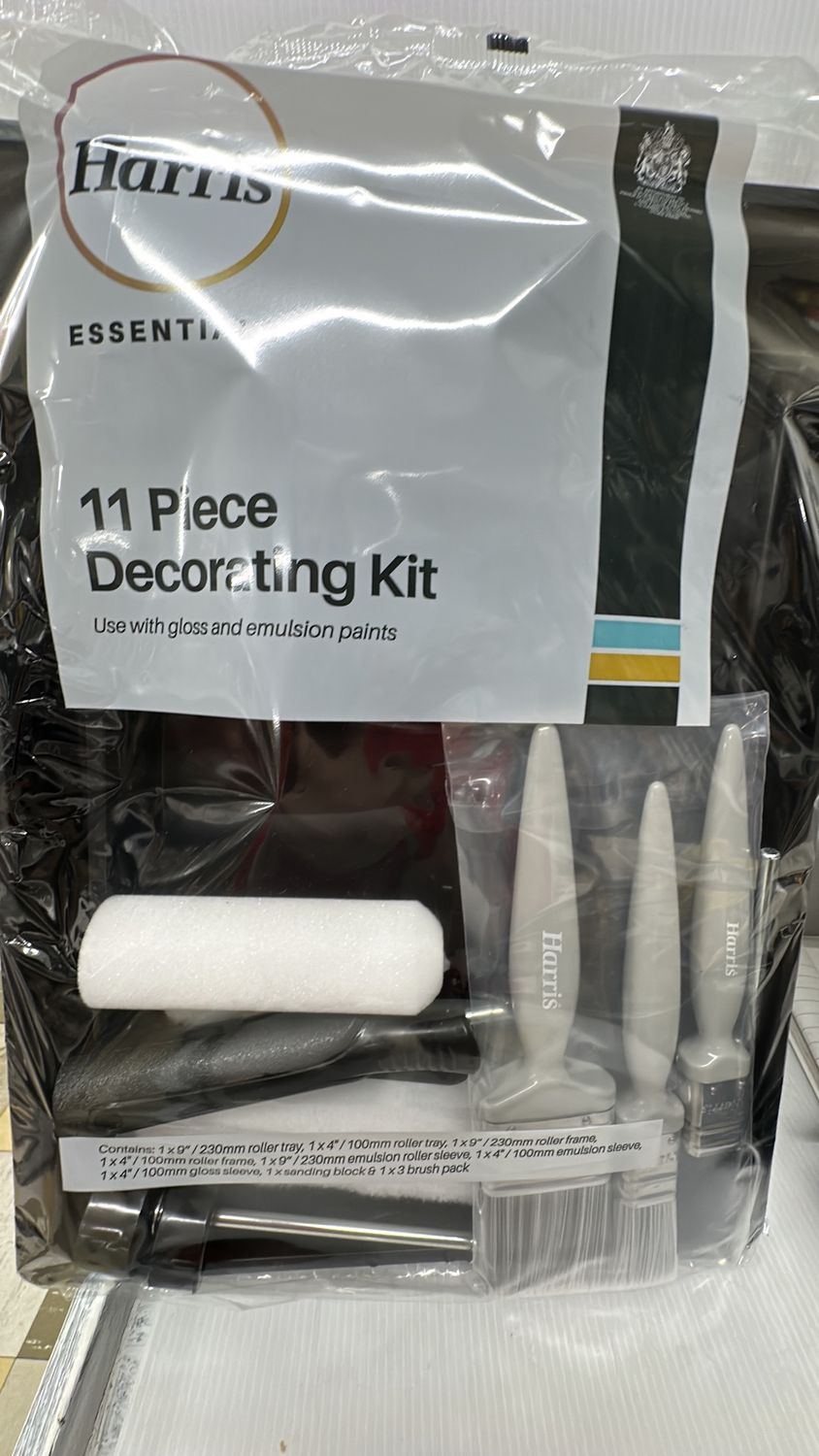 ESSENTIALS 11PC DECORATING KIT