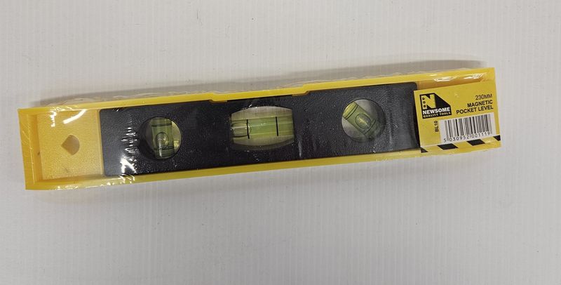 MAGNETIC COMPACT LEVEL