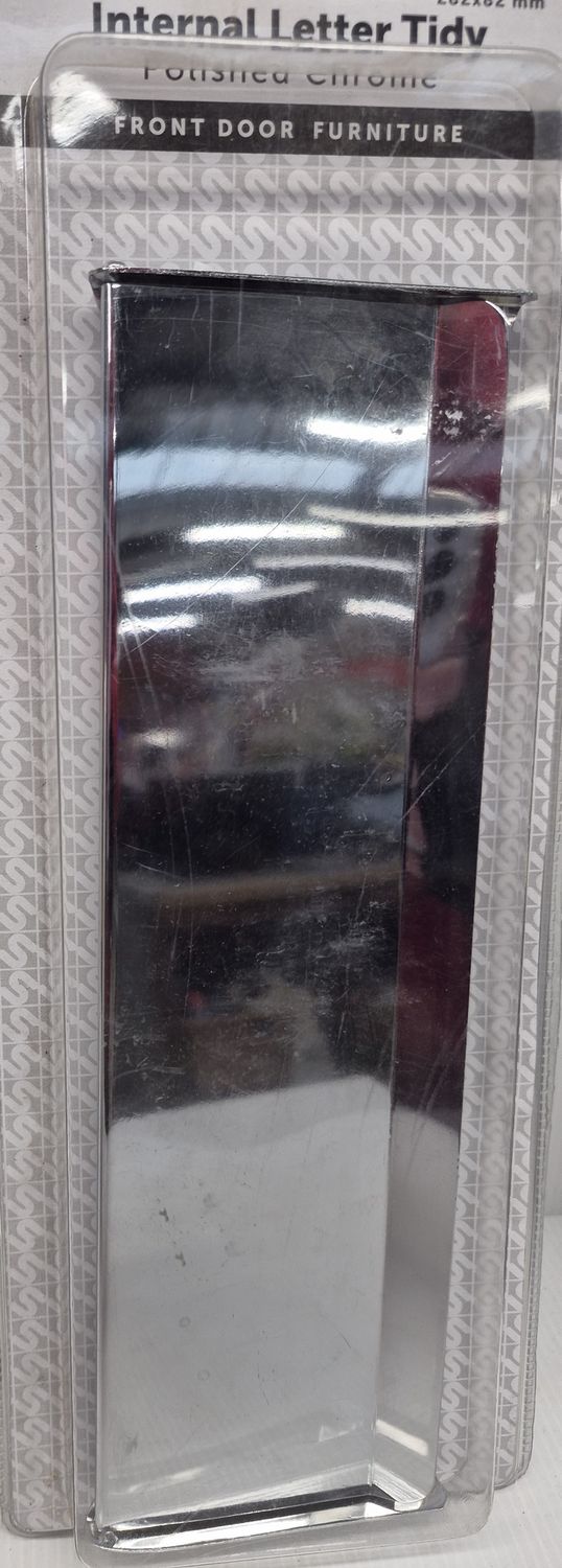Letter tidy chrome