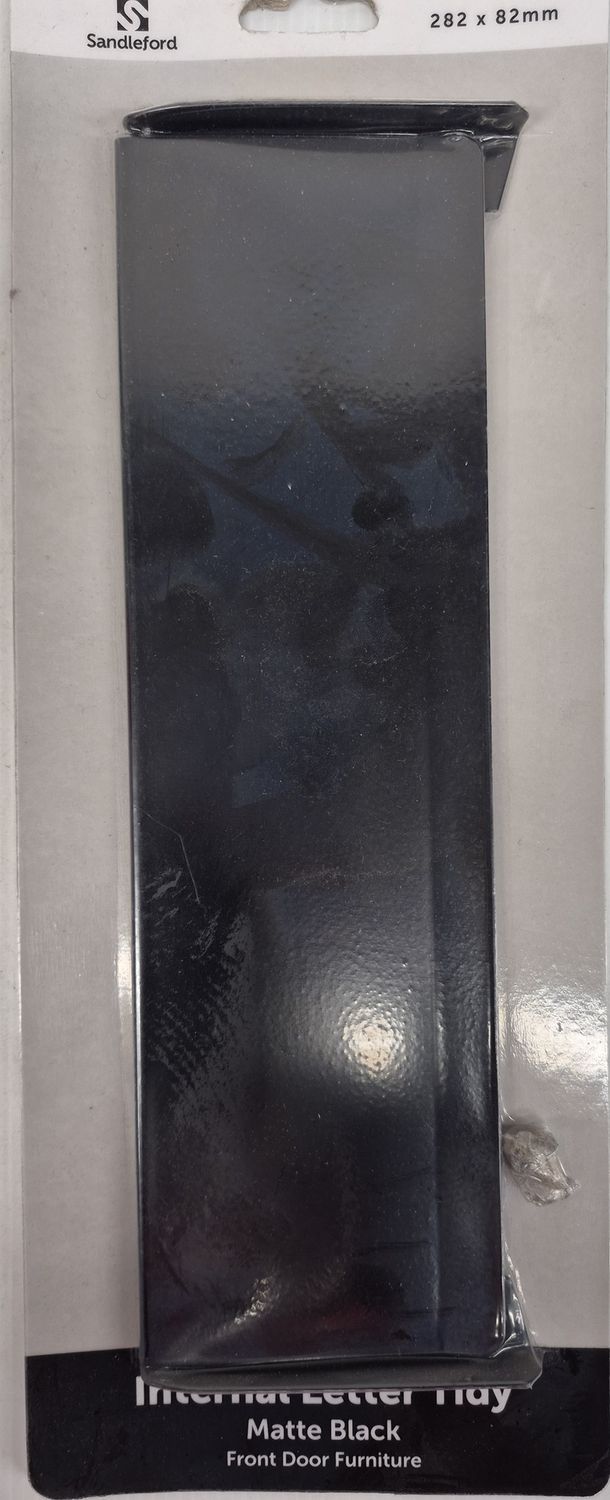 Internal letter tidy black