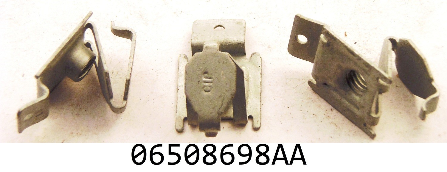 Chrysler 06508698AA