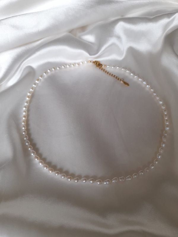 Baroque rice pearl necklace Soft White Baroque rice pearl necklace Soft White