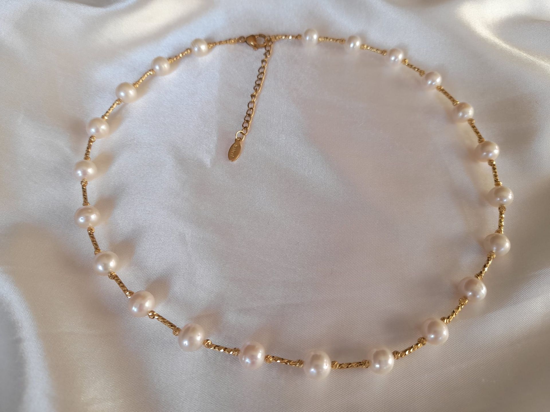 Pearl necklace Sophie