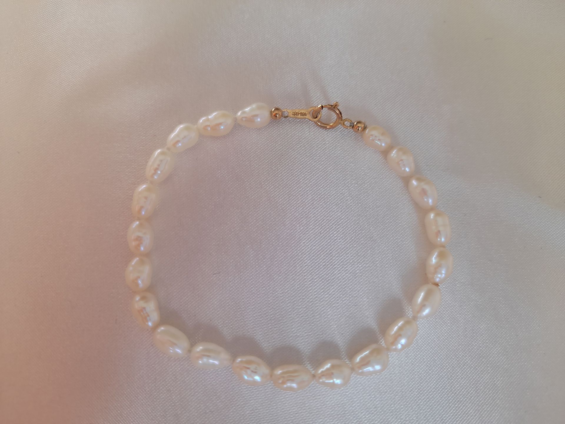 Classic pearl bracelet White Elegance