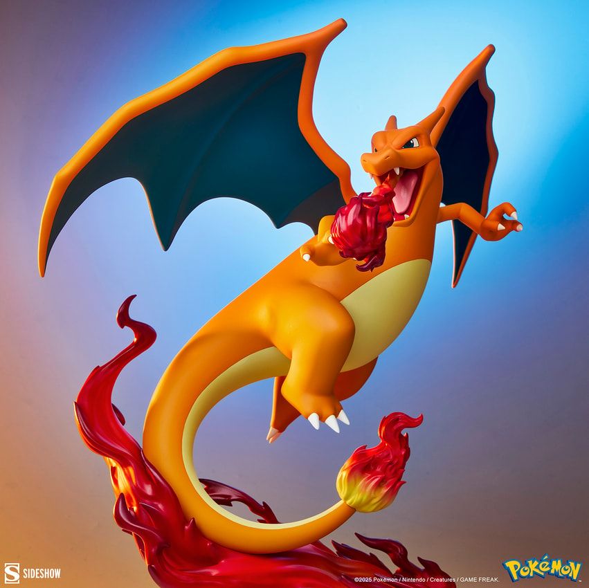 Charizard Statue - Pokémon