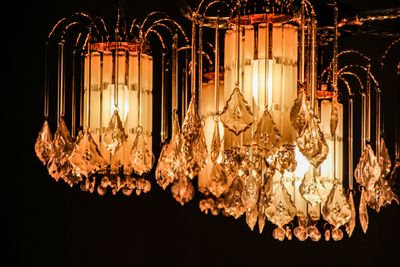 LIGHTING/CHANDELIERS