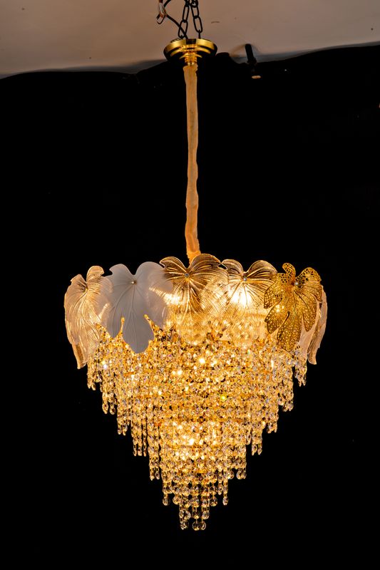 2019W24G 24"X23" MURANO AND PORCELAIN HANDMADE ROUND LEAF COMBO CHANDELIER