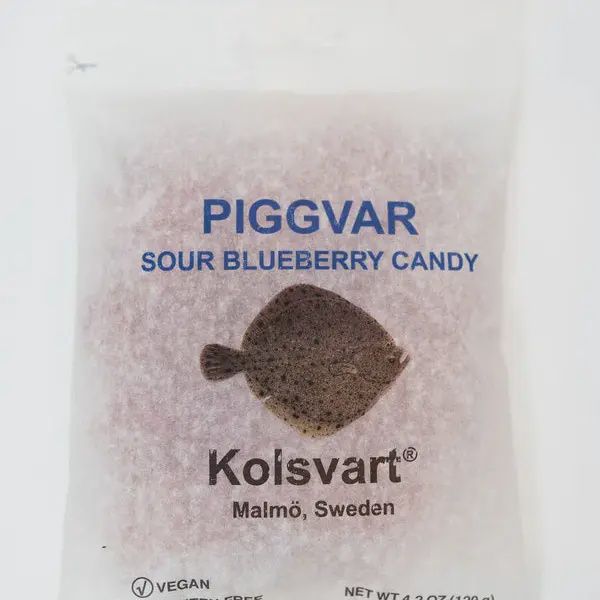 4.2oz Kolsvart "Piggvar" Sour Blueberry Gummy Fish Candy
