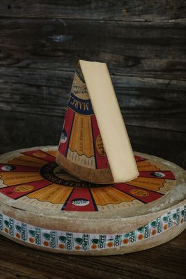 13 Month Comte - Selected by Essex Street