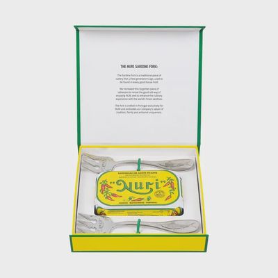 125g Nuri "Spiced Sardines in Olive Oil Gift Box w/ 2 Forks"