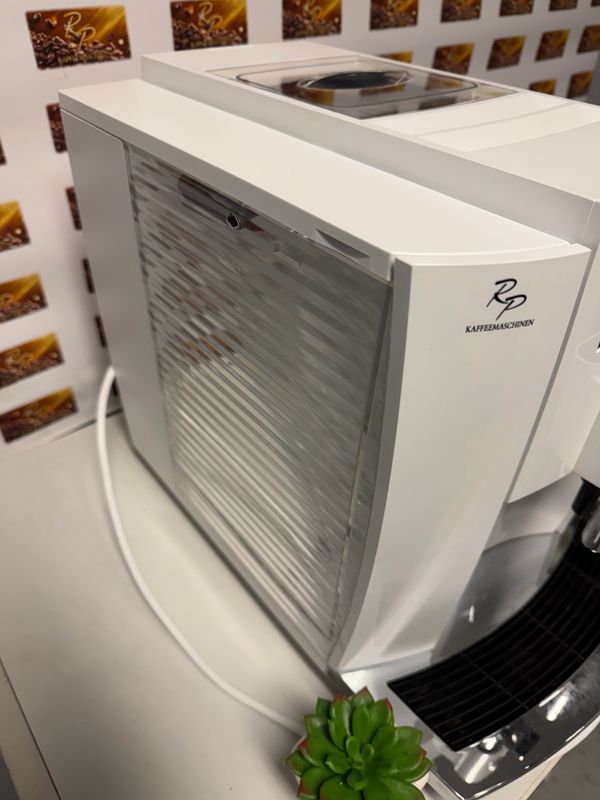 Refurbished Kaffeevollautomat Jura E8 EB