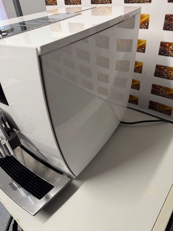 Refurbisched kaffeevolautomat Jura J6 Weiß
