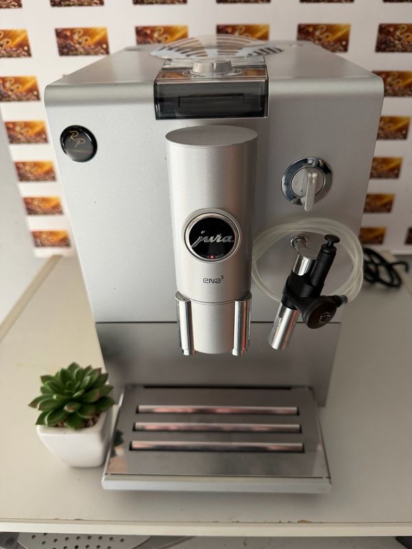 Refurbisched Jura Ena 5 Kaffeevolautomat