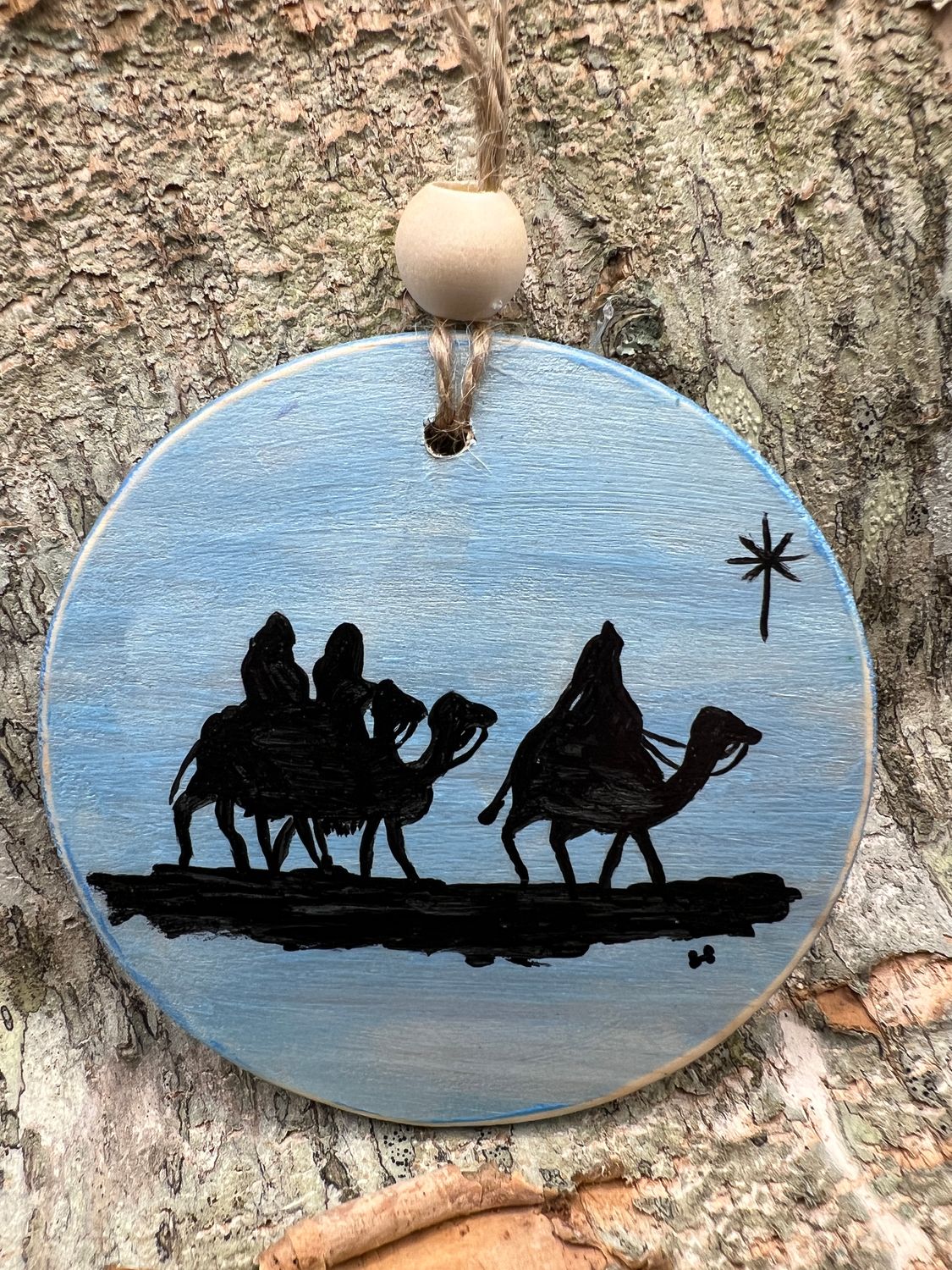 hand painted 4&quot; Wooden Disc Ornament
